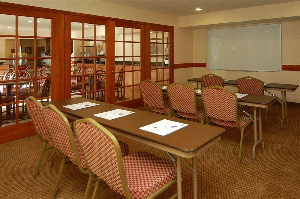 Sleep Inn & Suites Grand Rapids Facilities photo