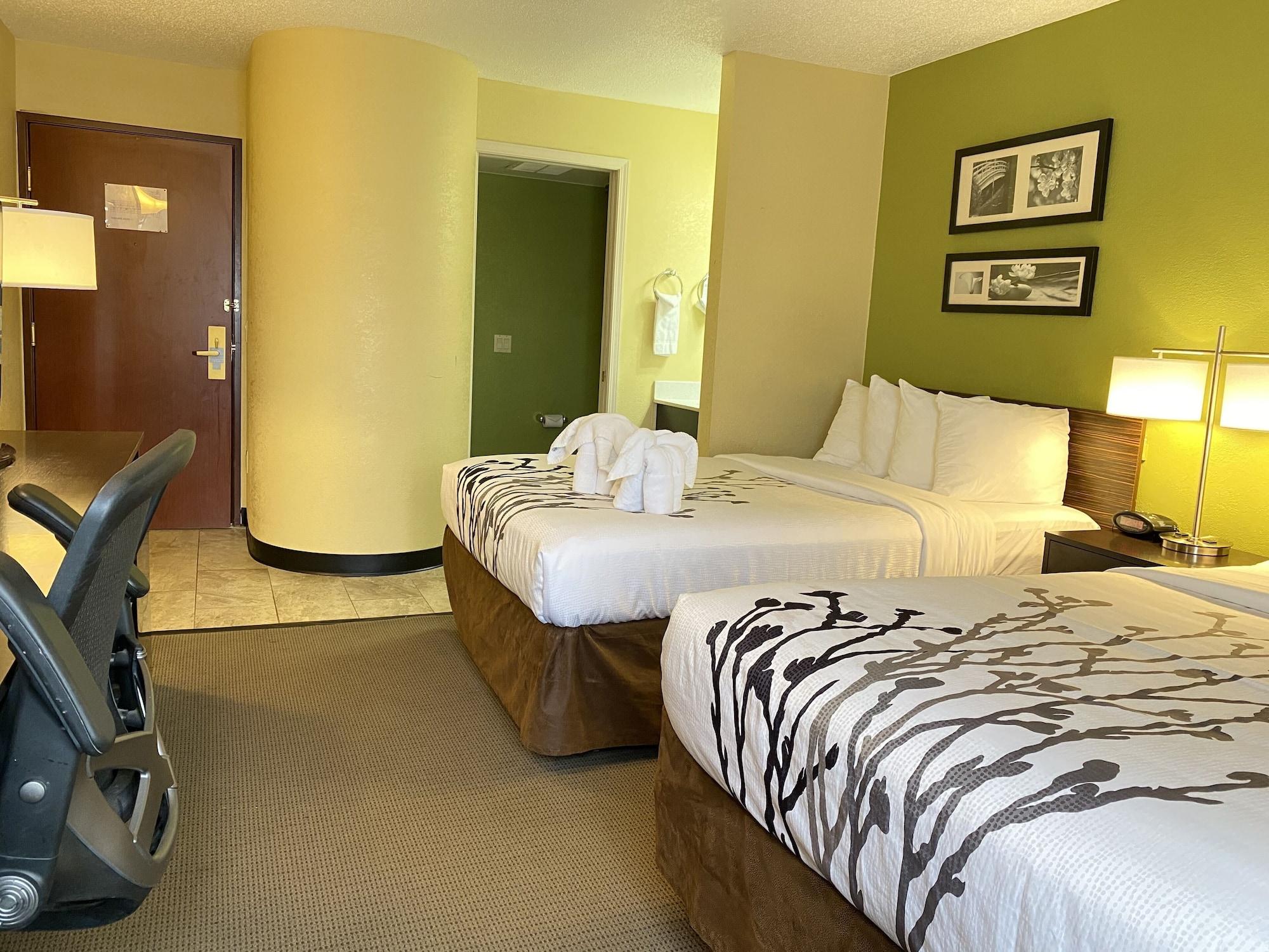 Sleep Inn & Suites Grand Rapids Exterior photo