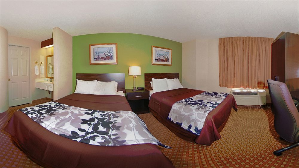Sleep Inn & Suites Grand Rapids Exterior photo